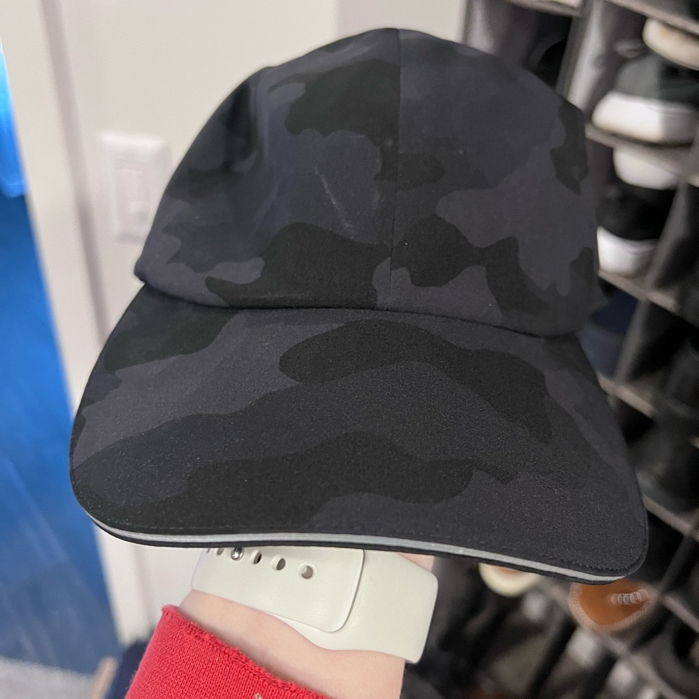 LuluLemon fast and free hat